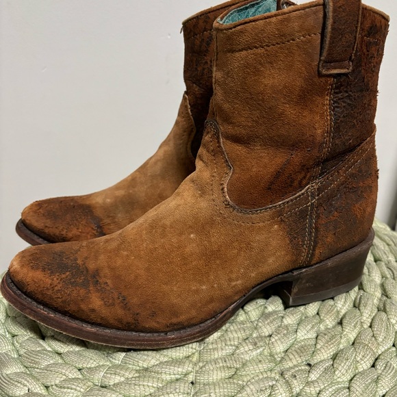 CORRAL Western Style Round Toe Lamb Leather Ankle Eudora Boots Chocolate-Tan - Picture 2 of 10